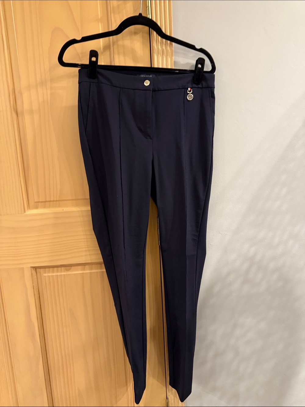 Tommy Hilfiger Navy Slim Ankle Dress Pants Women’s Size 6